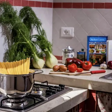 شقة Borgo La Madrice كاستيلاّماري ديل غو