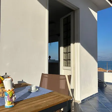 شقة Borgo La Madrice كاستيلاّماري ديل غو