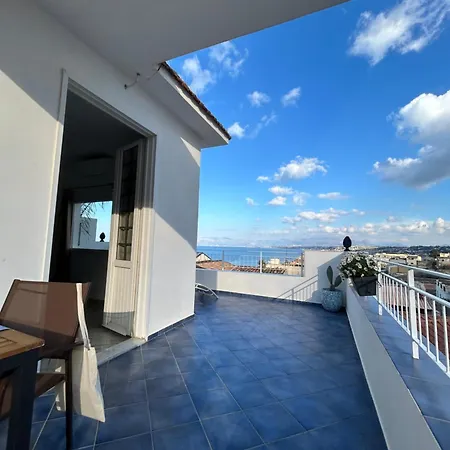 Borgo La Madrice شقة كاستيلاّماري ديل غو