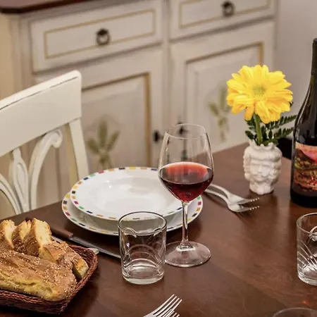 Borgo La Madrice شقة كاستيلاّماري ديل غو