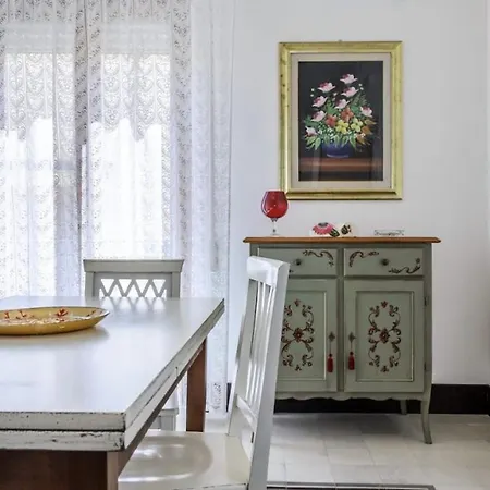 Borgo La Madrice شقة